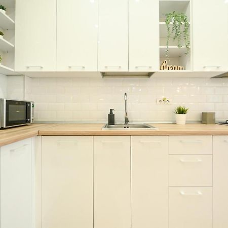 Splendid 2Br Apartment With Breathtaking Views Of Casa Poporului Bukarest Eksteriør billede