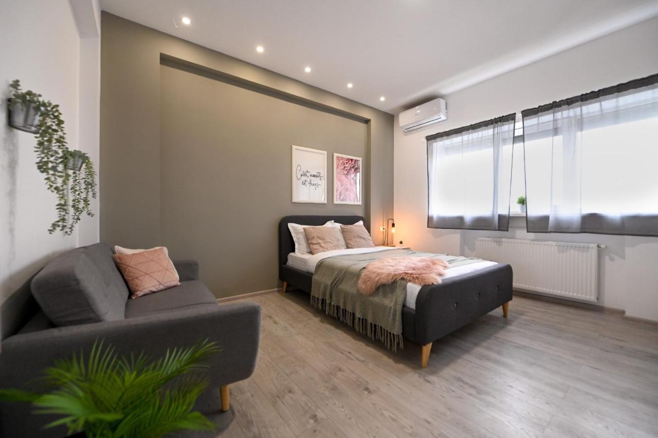 Splendid 2Br Apartment With Breathtaking Views Of Casa Poporului Bukarest Eksteriør billede