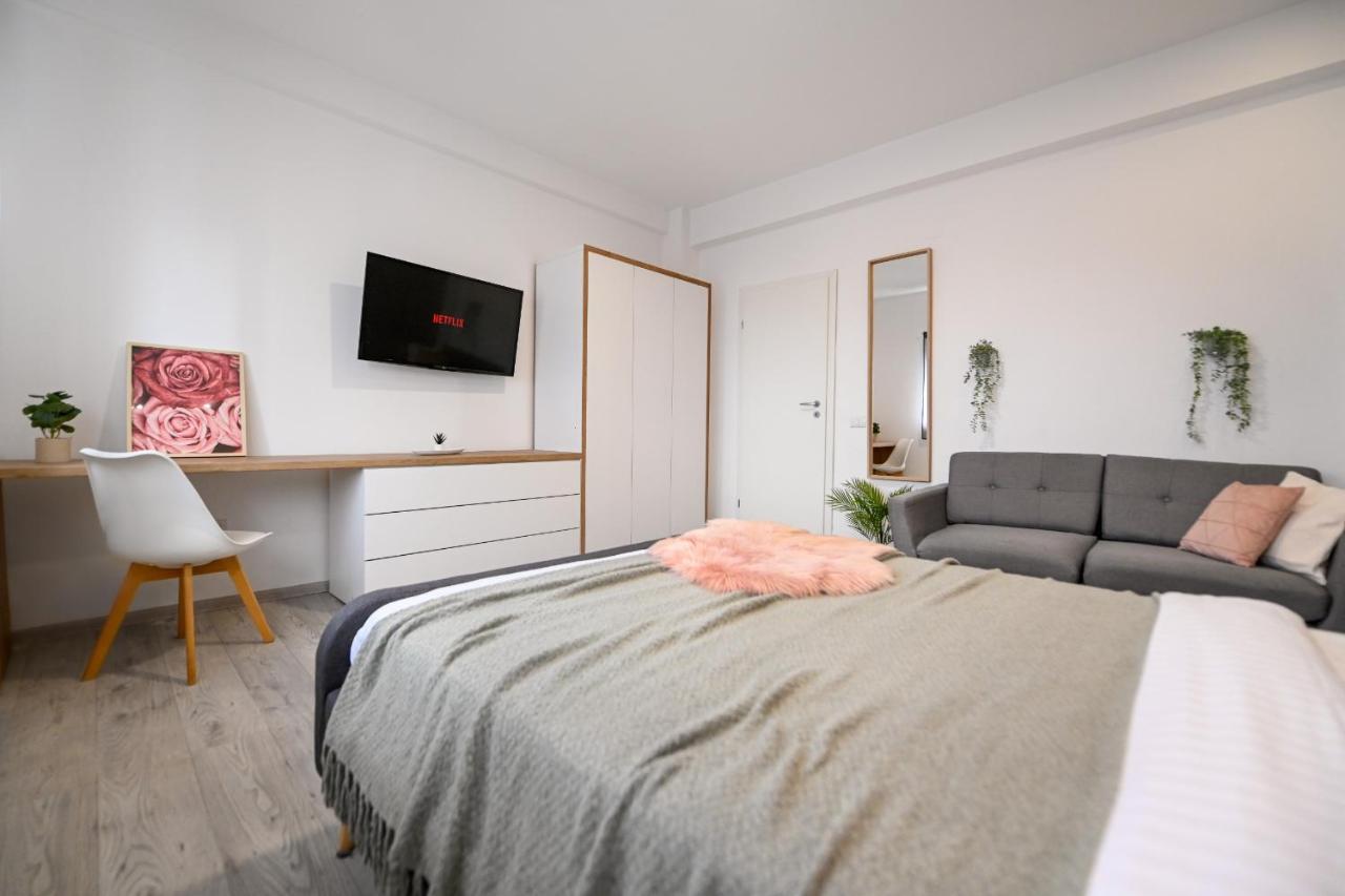 Splendid 2Br Apartment With Breathtaking Views Of Casa Poporului Bukarest Eksteriør billede
