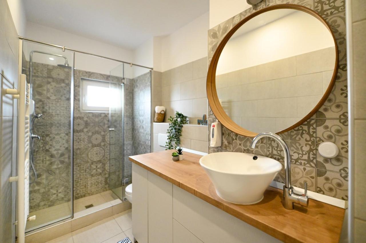 Splendid 2Br Apartment With Breathtaking Views Of Casa Poporului Bukarest Eksteriør billede