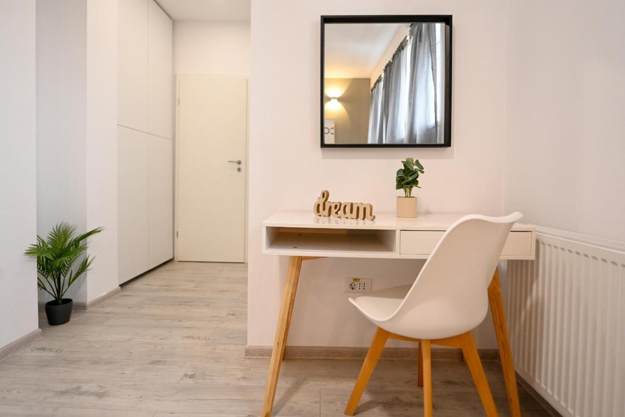 Splendid 2Br Apartment With Breathtaking Views Of Casa Poporului Bukarest Eksteriør billede