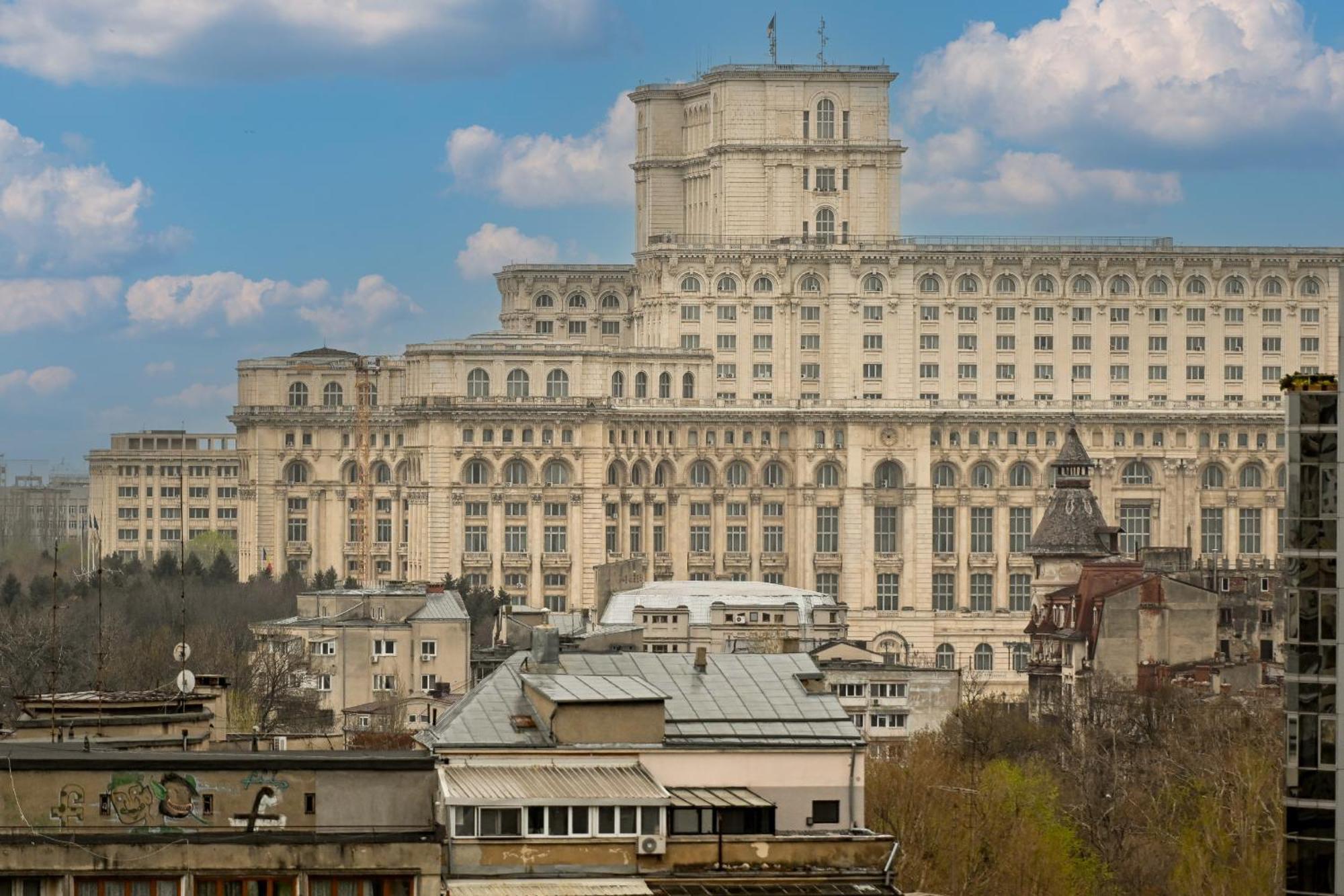Splendid 2Br Apartment With Breathtaking Views Of Casa Poporului Bukarest Eksteriør billede